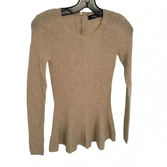 Cashmere saks fifth Ave women’s cashmere sweater cream scoop neck size XS - Picture 1 of 11